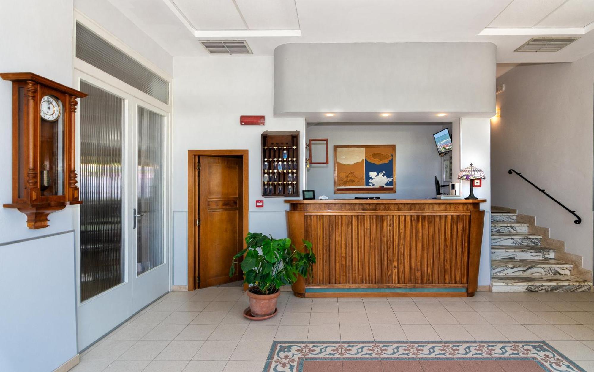 Hotel Apuana Marina di Pietrasanta Zewnętrze zdjęcie