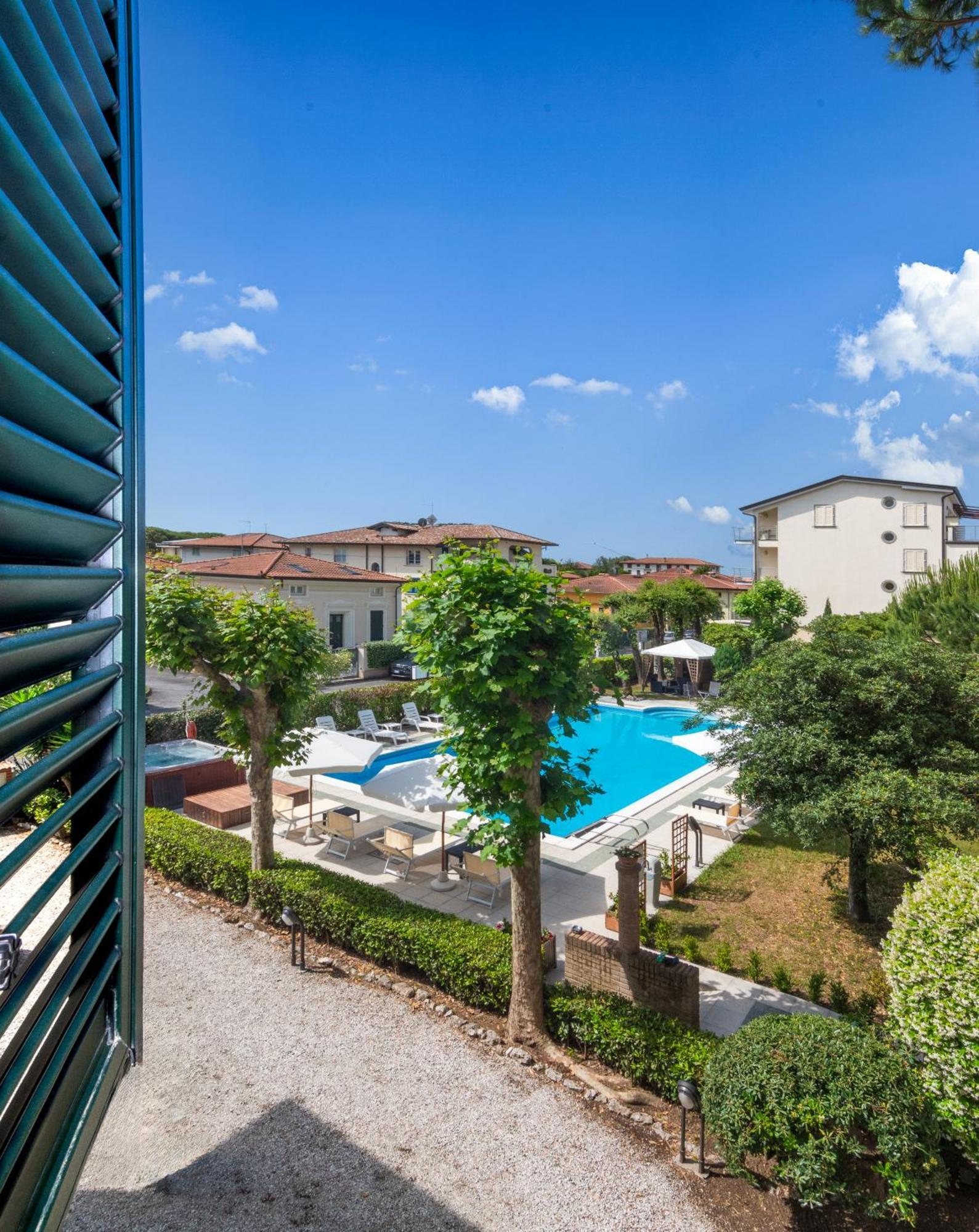 Hotel Apuana Marina di Pietrasanta Zewnętrze zdjęcie